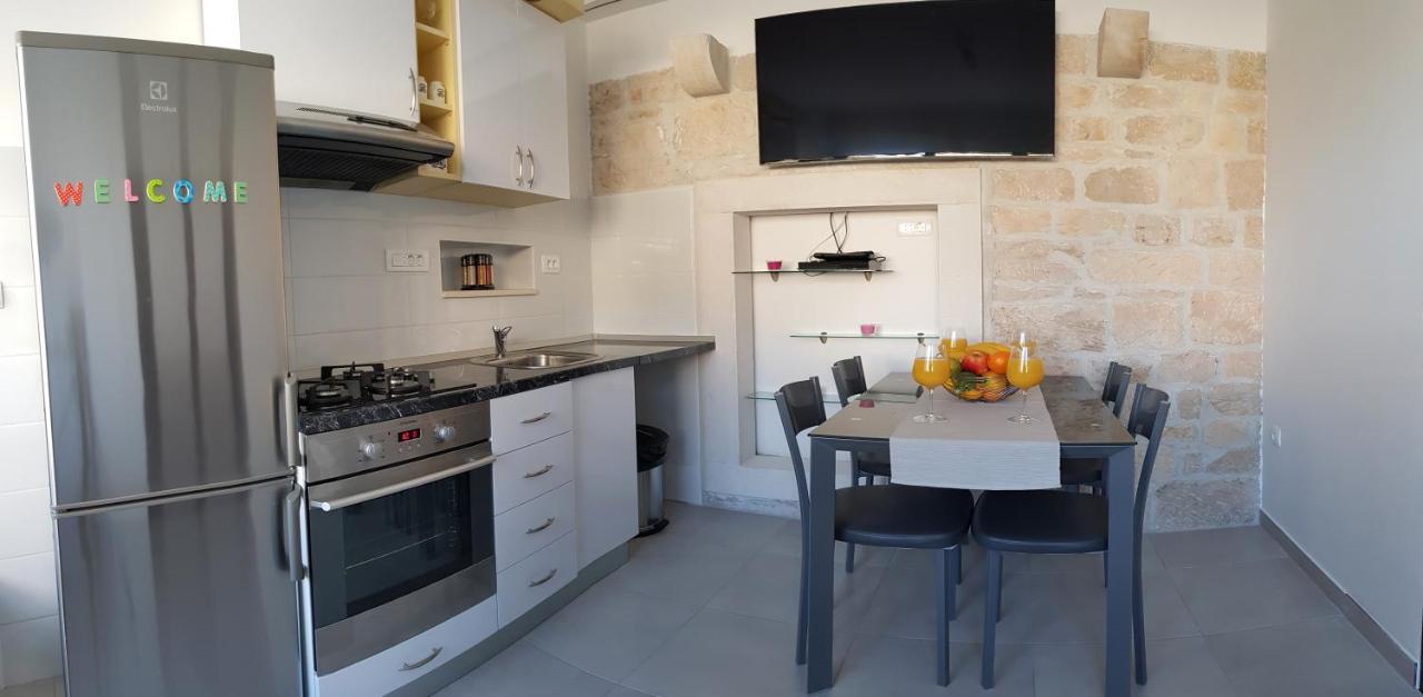 Holiday Home Gustirna Selca  الغرفة الصورة
